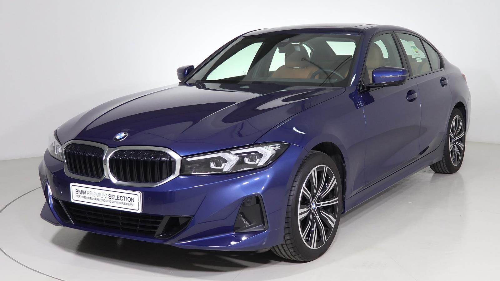 320i