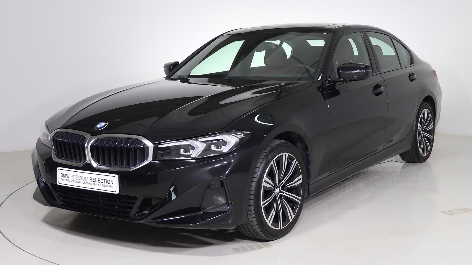 320i